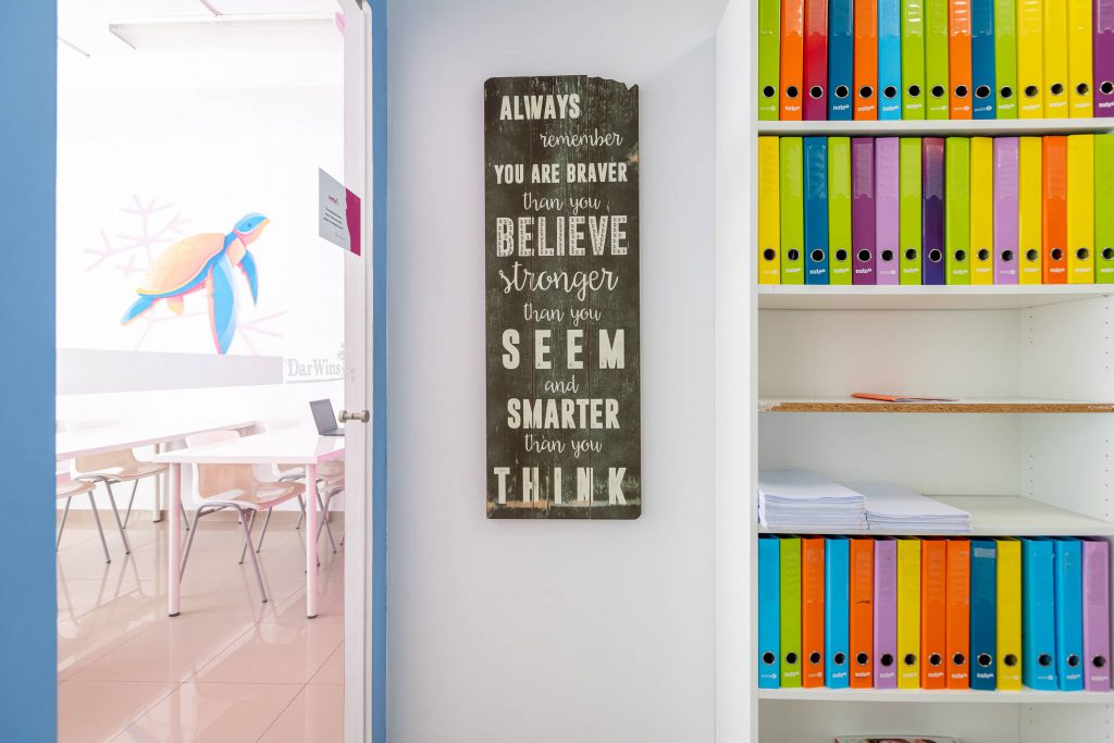 21.07.30 - Darwins-58 Media Galerias Explicações, Tutoria, Preparação Exames, Línguas, Psicologia, Línguas em Alcabideche, Cascais - DarWins